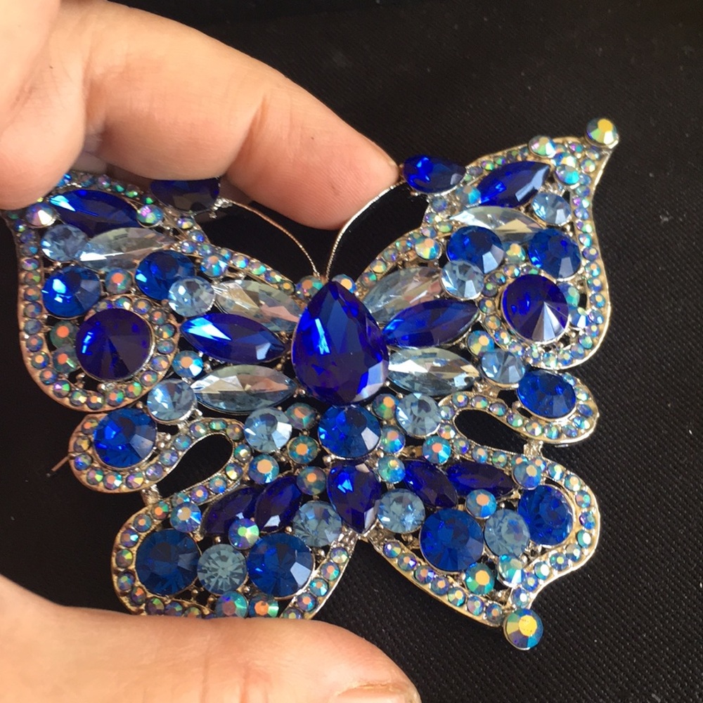 Butterfly Brooch - Picture 3 of 3
